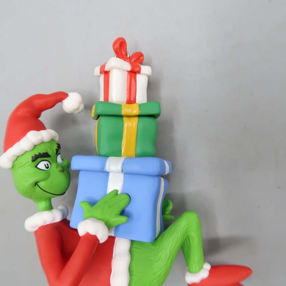 Dr Seuss Gifts For The Grinch & One Fish,Two Fish Hallmark Ornament lot - Picture 4 of 15